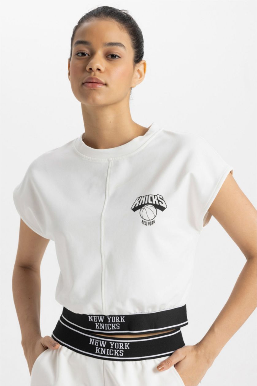 WOMAN Ecru DeFactoFit NBA New York Knicks Crop T-Shirt