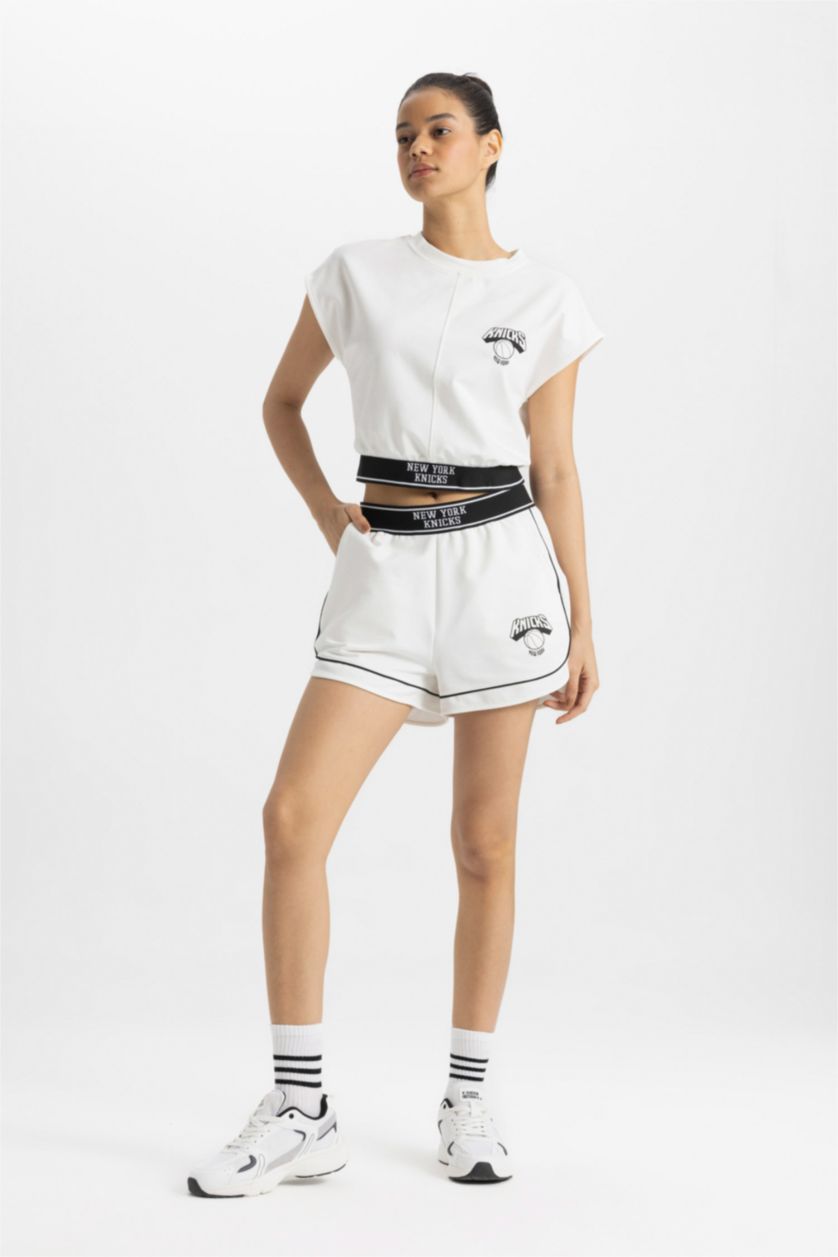 حريمي بيج فاتح شورت قصير بجيوب من نيويورك نيكس