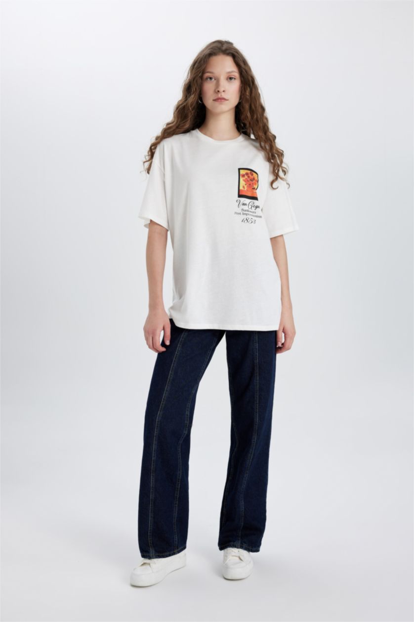 WOMAN White Oversize Van Gogh Licensed Crew Neck Printed Short Sleeve T-Shirt