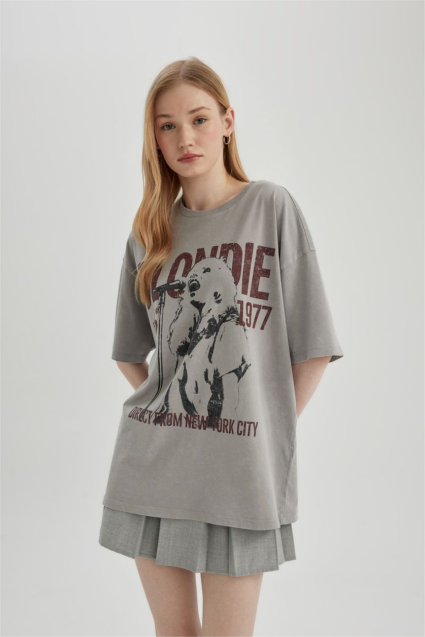 نساء رمادي فاتح Blondie Oversize Printed Washable Faded Effect T-Shirt