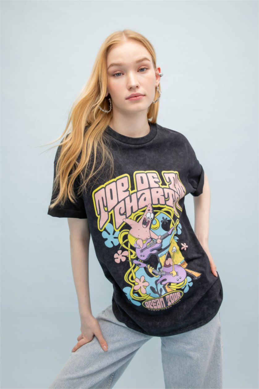 WOMAN Black Oversize Fit SpongeBob Licensed Crew Neck Printed Short Sleeve T-Shirt