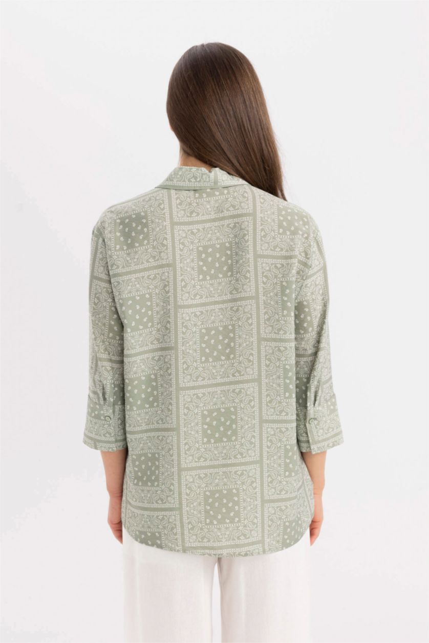 نساء كاكي قميص نص ردن منقوش قصة عادية