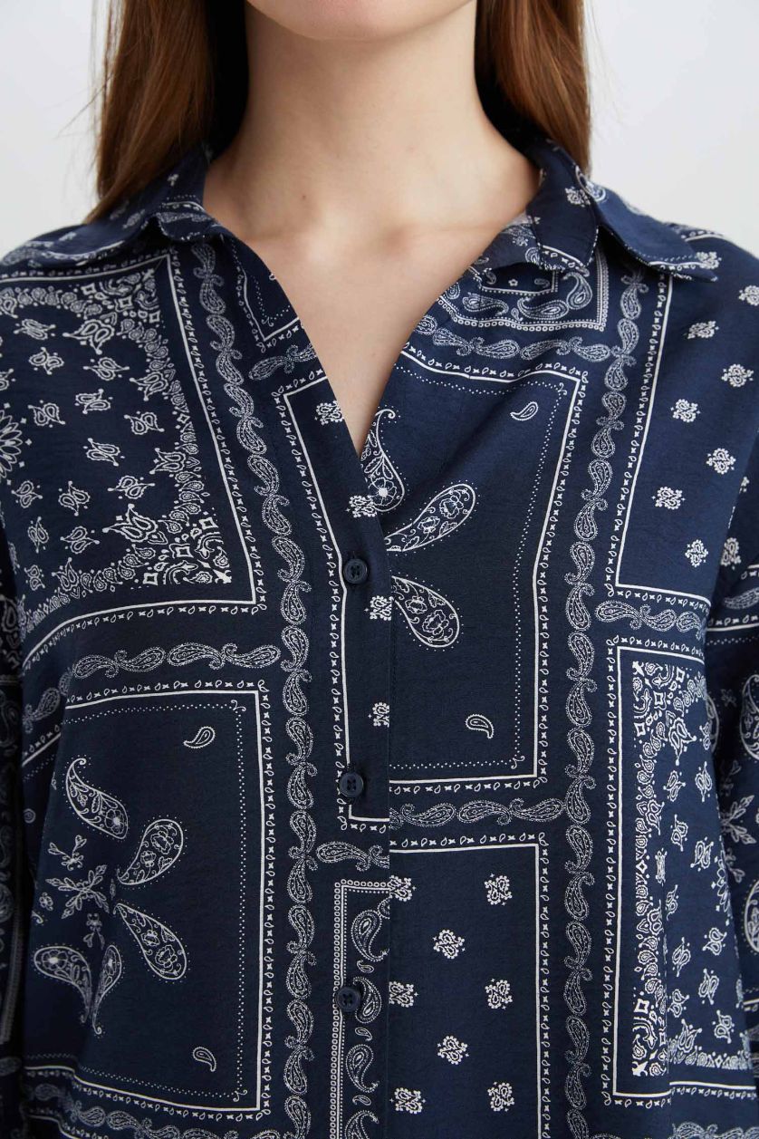 نساء كحلي قميص ردن طويل قصة عادية