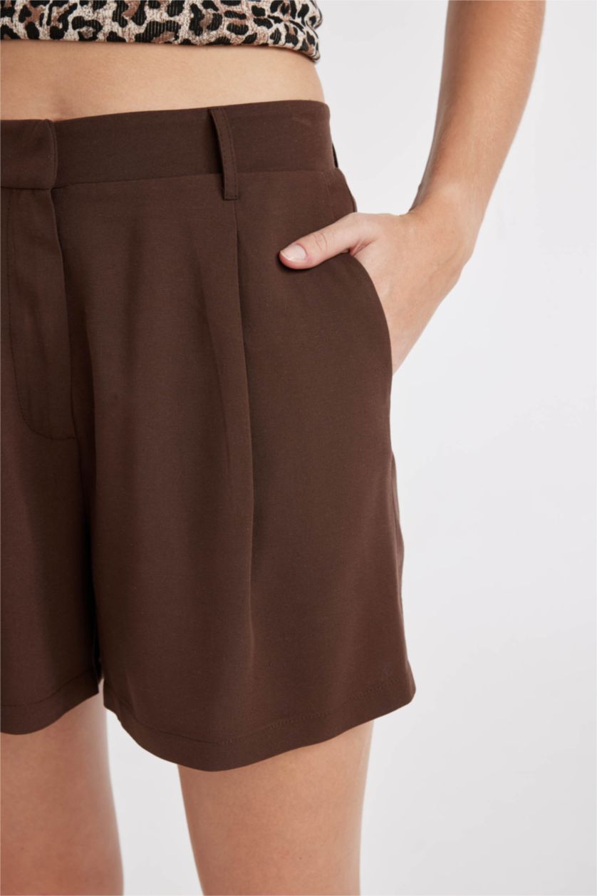 Kadın Kahve Yüksek Bel Kısa Paça Keten Karışımlı Şort
