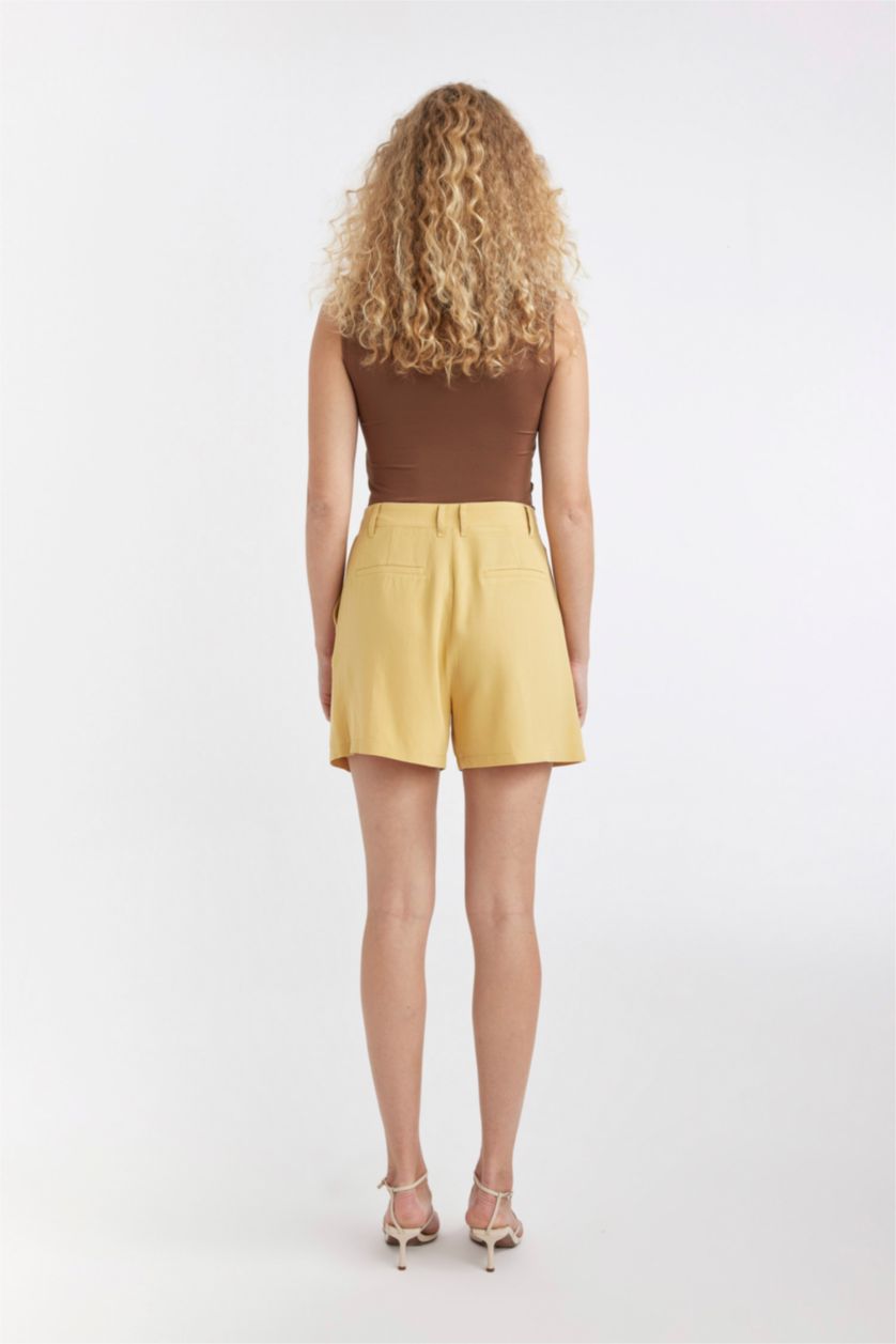 Kadın Hardal Yüksek Bel Kısa Paça Keten Karışımlı Şort