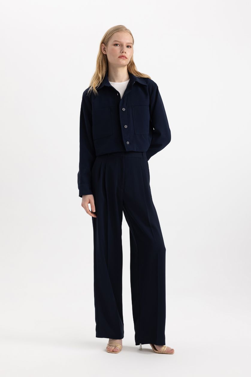 نساء كحلي جاكيت بليزر كروب برقبة قميص