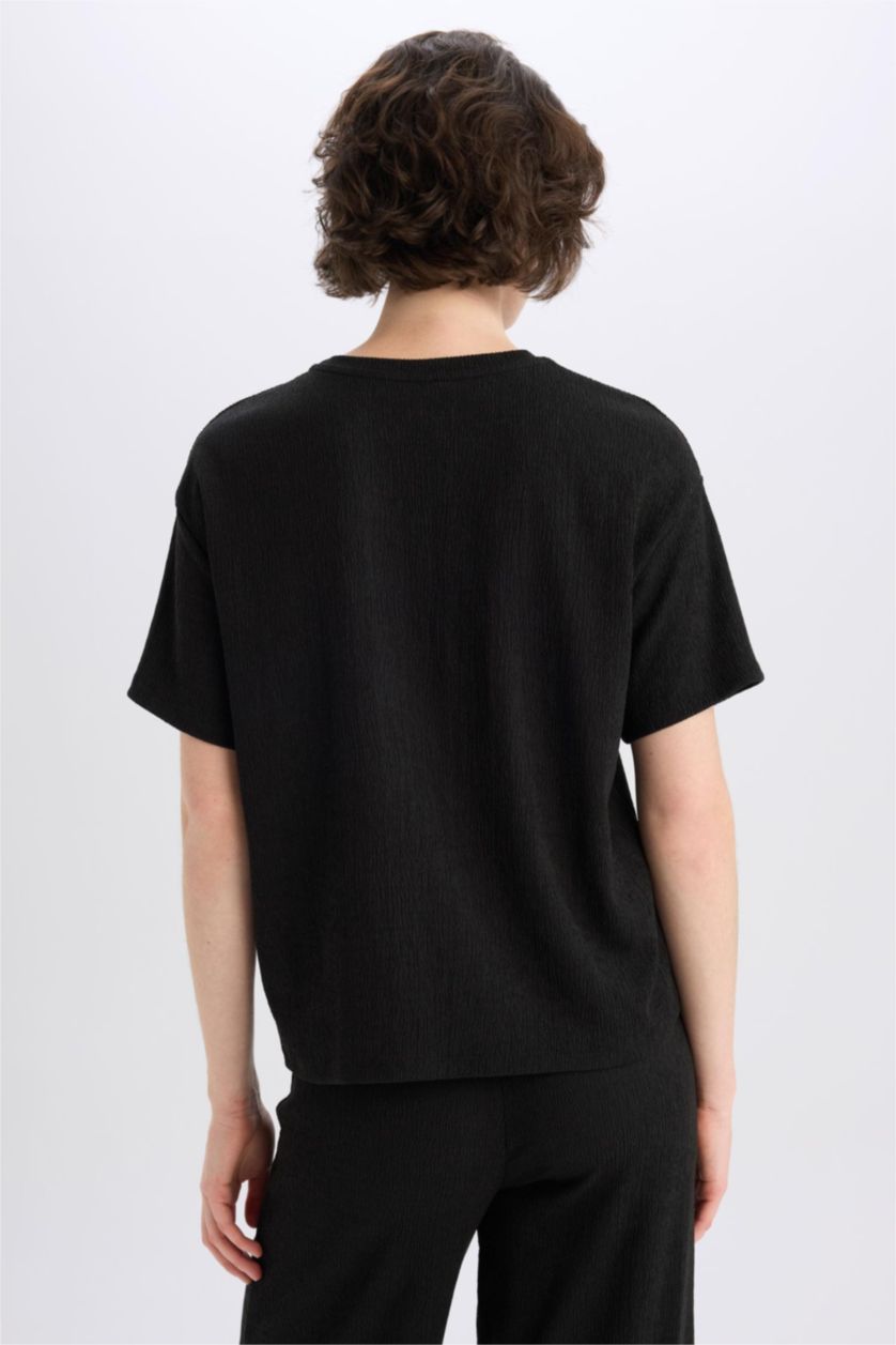 Kadın Siyah Relax Fit Bisiklet Yaka Basic Düz Bürümcük Kısa Kollu Siyah Tişört
