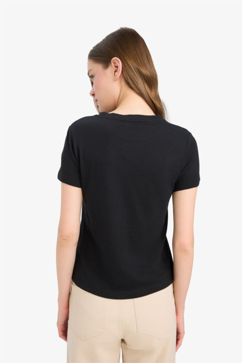 Kadın Siyah Regular Fit Bisiklet Yaka Basic Düz Kısa Kollu Siyah Tişört