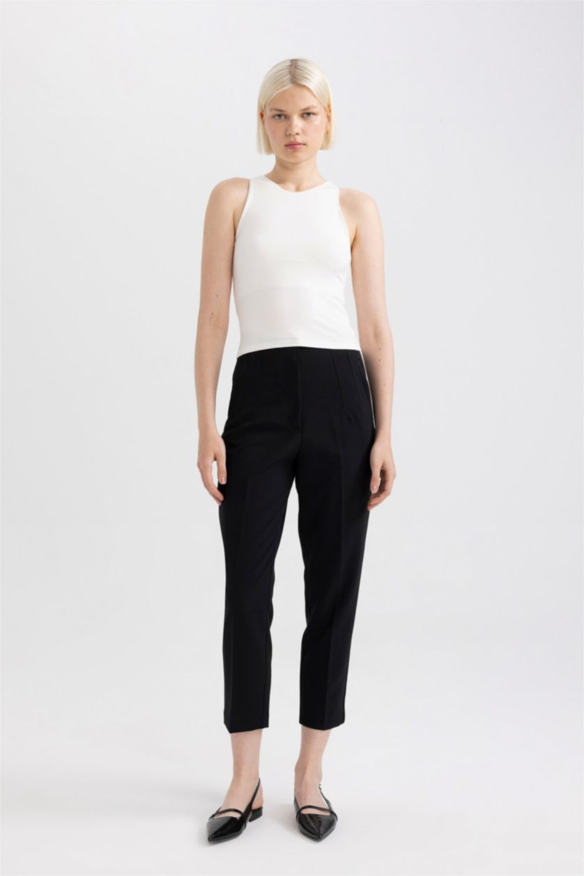 FEMME Écru Coupe slim raccourcie
