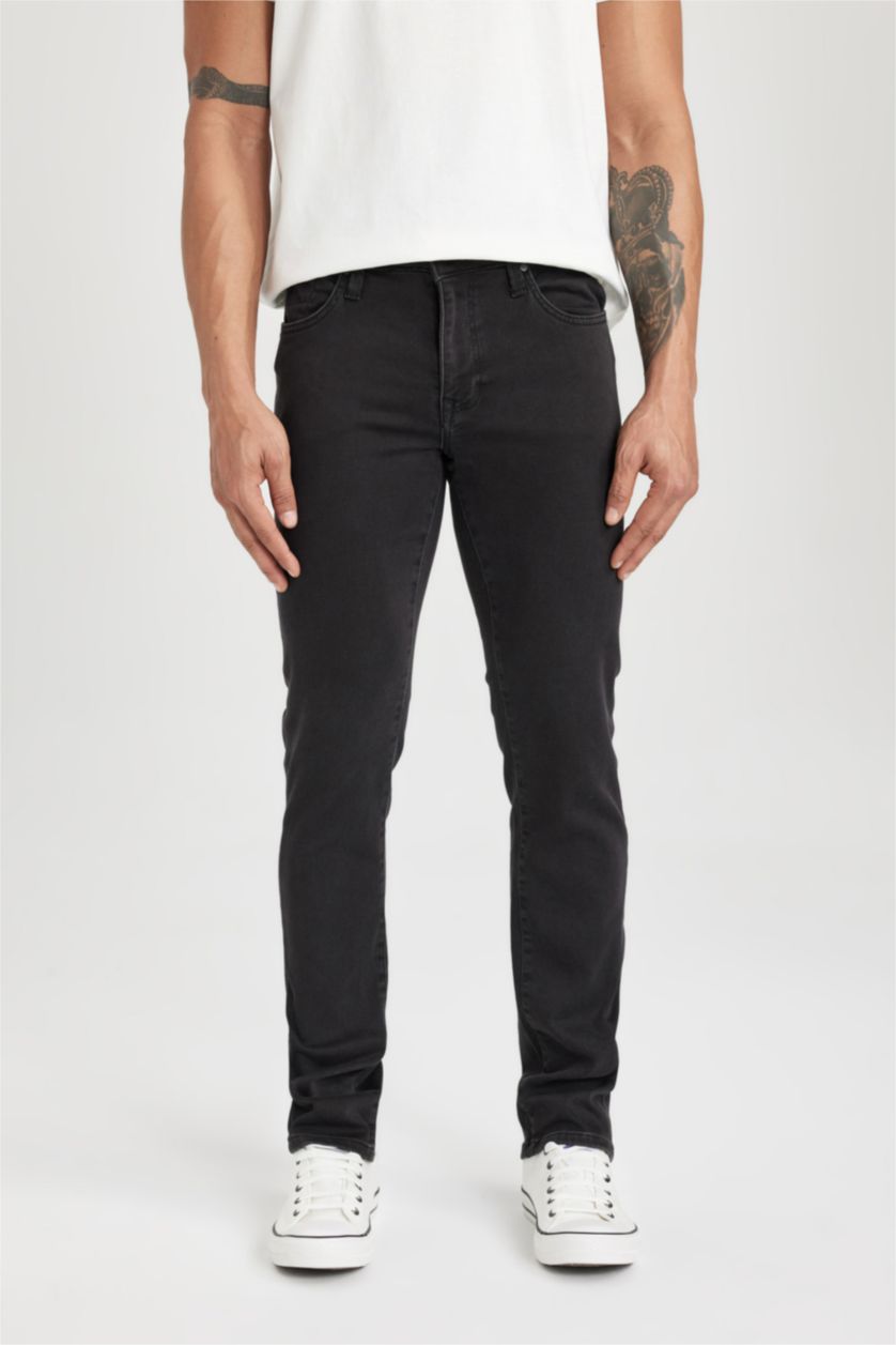 MAN Black Pedro Slim Fit Normal Waist Narrow Leg Jeans