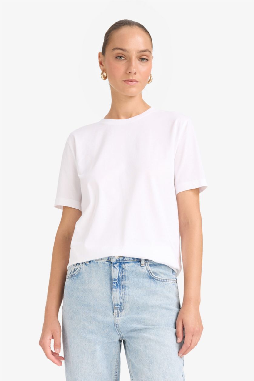 حريمي أبيض Regular Fit Short Sleeve T-Shirt