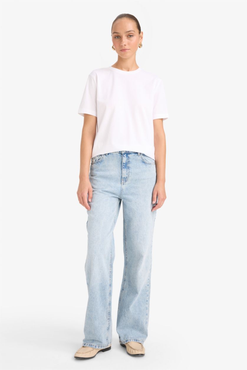 حريمي أبيض Regular Fit Short Sleeve T-Shirt