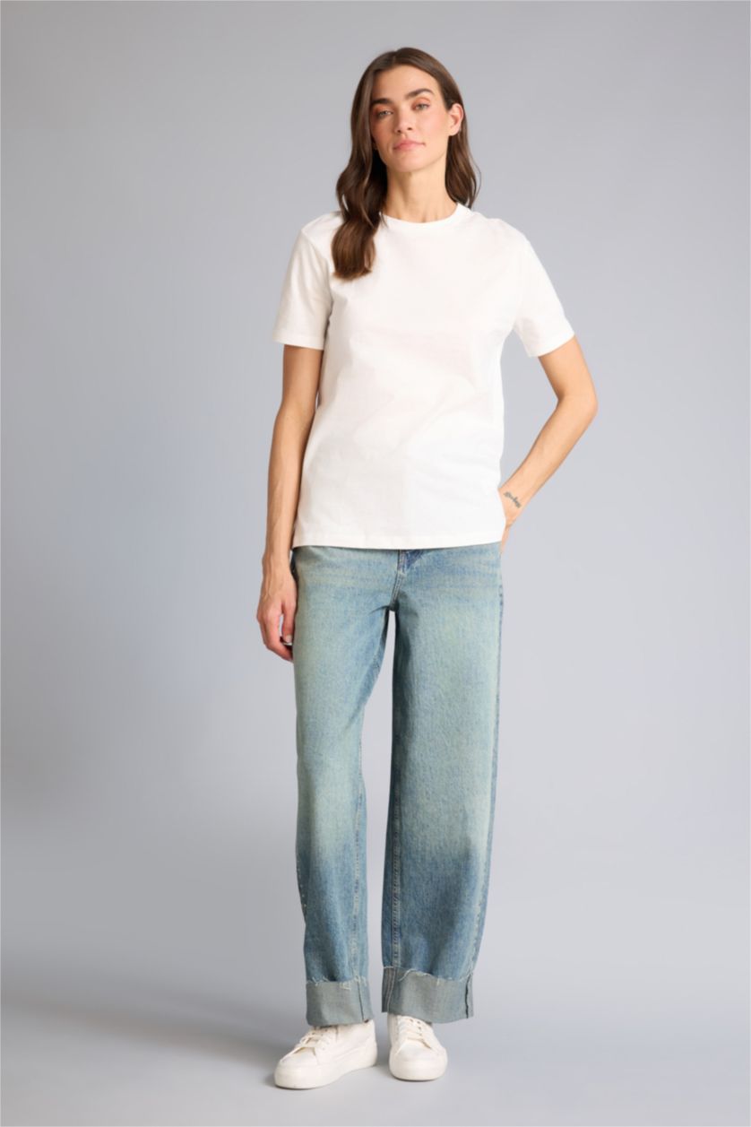 حريمي اوف وايت Woman Short Sleeve T-Shirt