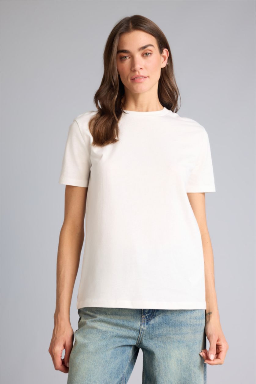 حريمي اوف وايت Woman Short Sleeve T-Shirt