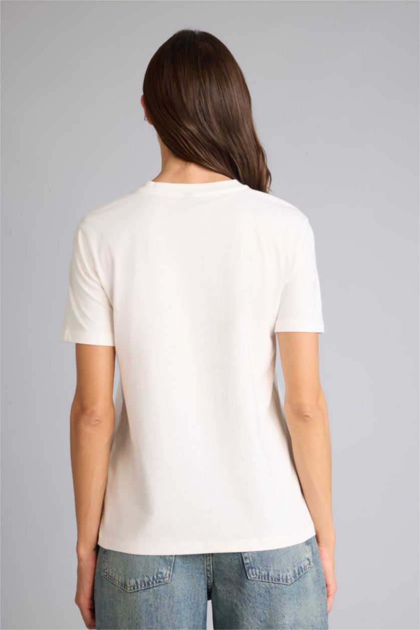 حريمي اوف وايت Woman Short Sleeve T-Shirt