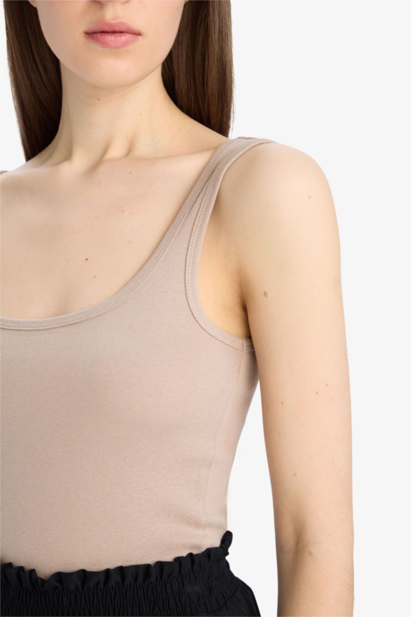 Женщины Слоновая кость Slim fit футболка без рукавов с круглым вырезом и из ребристой ткани