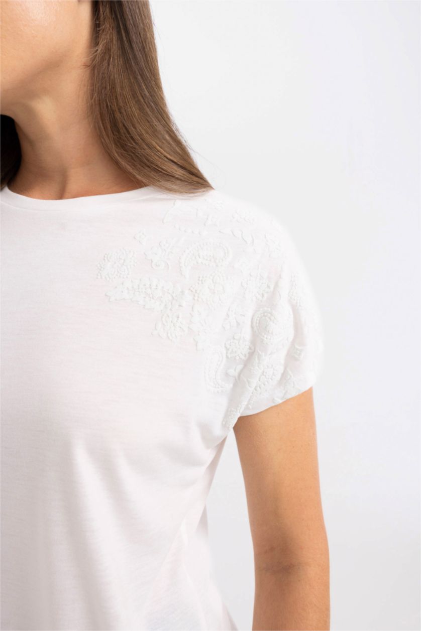 Kadın Ekru Bisiklet Yaka Baskılı Kısa Kollu Tişört