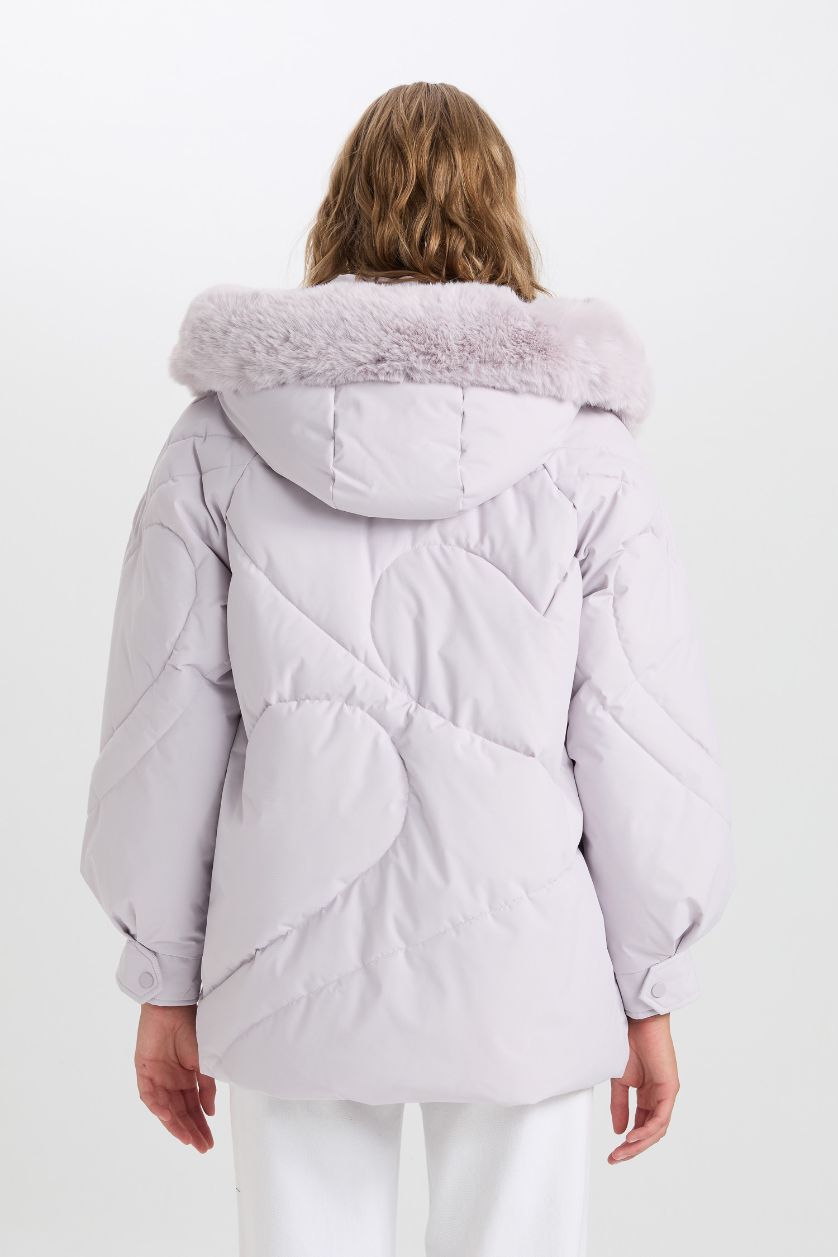 Kadın Lila Su Geçirmez Kapüşonlu Fermuarlı Cepli Şişme Mont