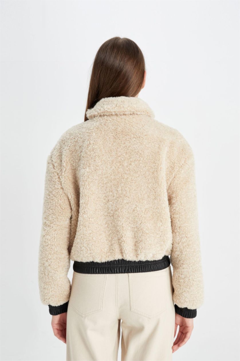 Kadın Bej Dik Yaka Suni Kürk Fermuarlı Mont Ceket