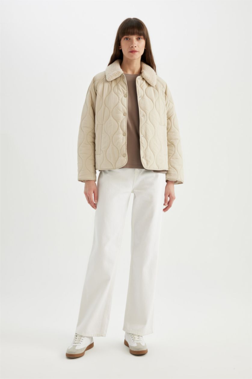 FEMME Écru Veste matelassée à Col en Fausse Fourrure coupe régulière
