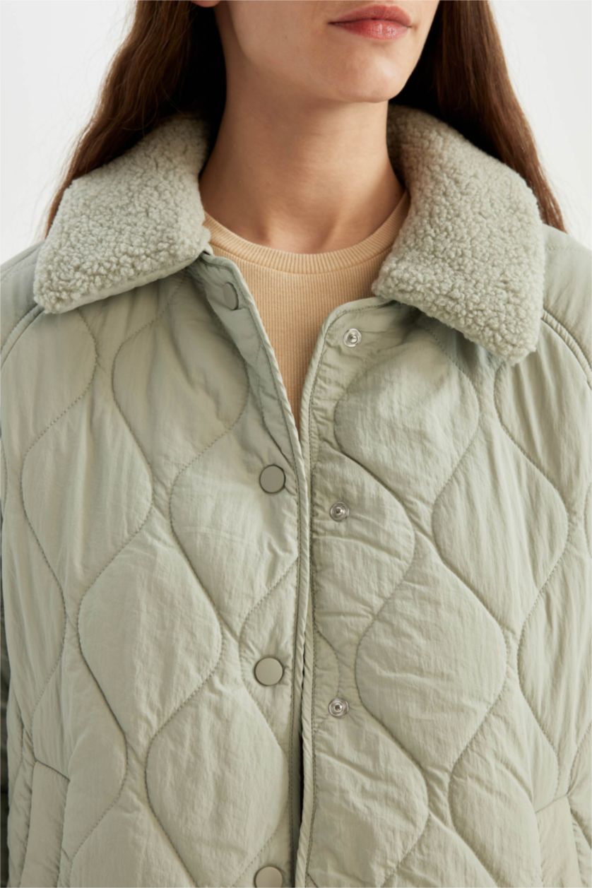 Kadın Haki Hafif Mevsimlik Mont Kapitoneli Çıtçıt Kapmalı Cepli Suni Kürklü Yaka