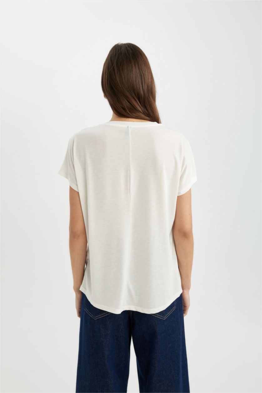 Woman Ecru Crew Neck Printed Short Sleeve T-Shirt