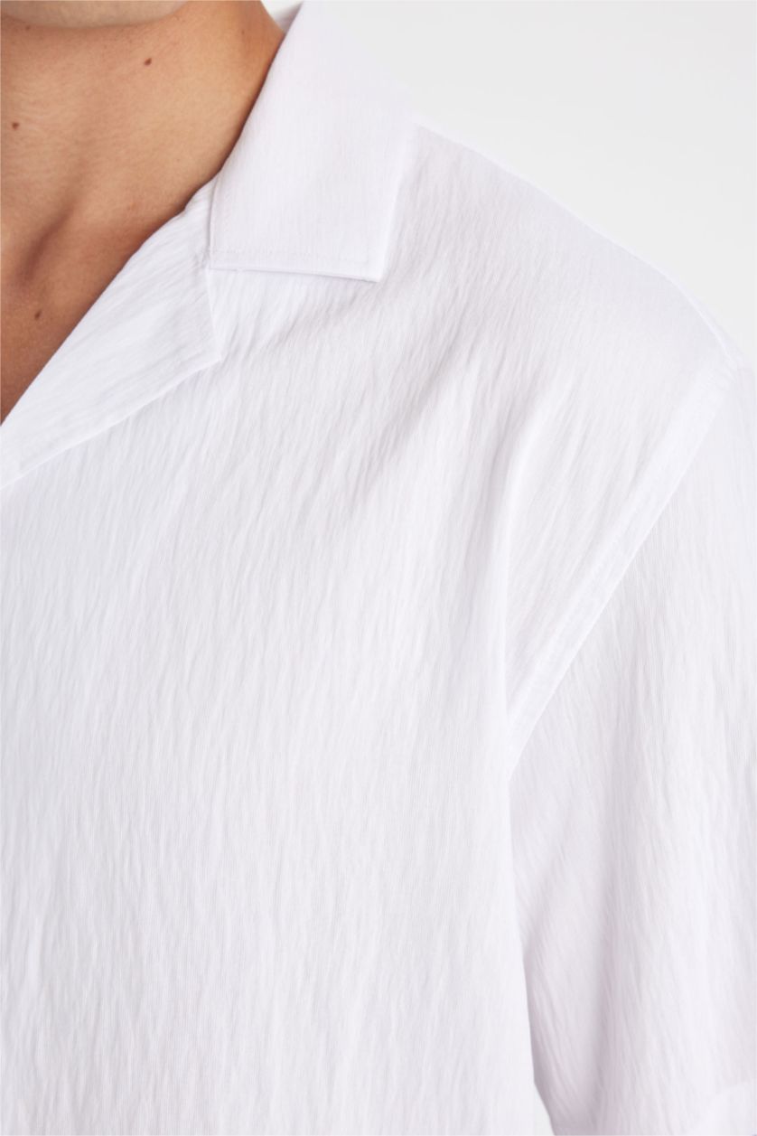 Erkek Kırık Beyaz Beyaz Relax Fit Rahat Kesim Polo Yaka Krinkıl Kısa Kollu Gömlek