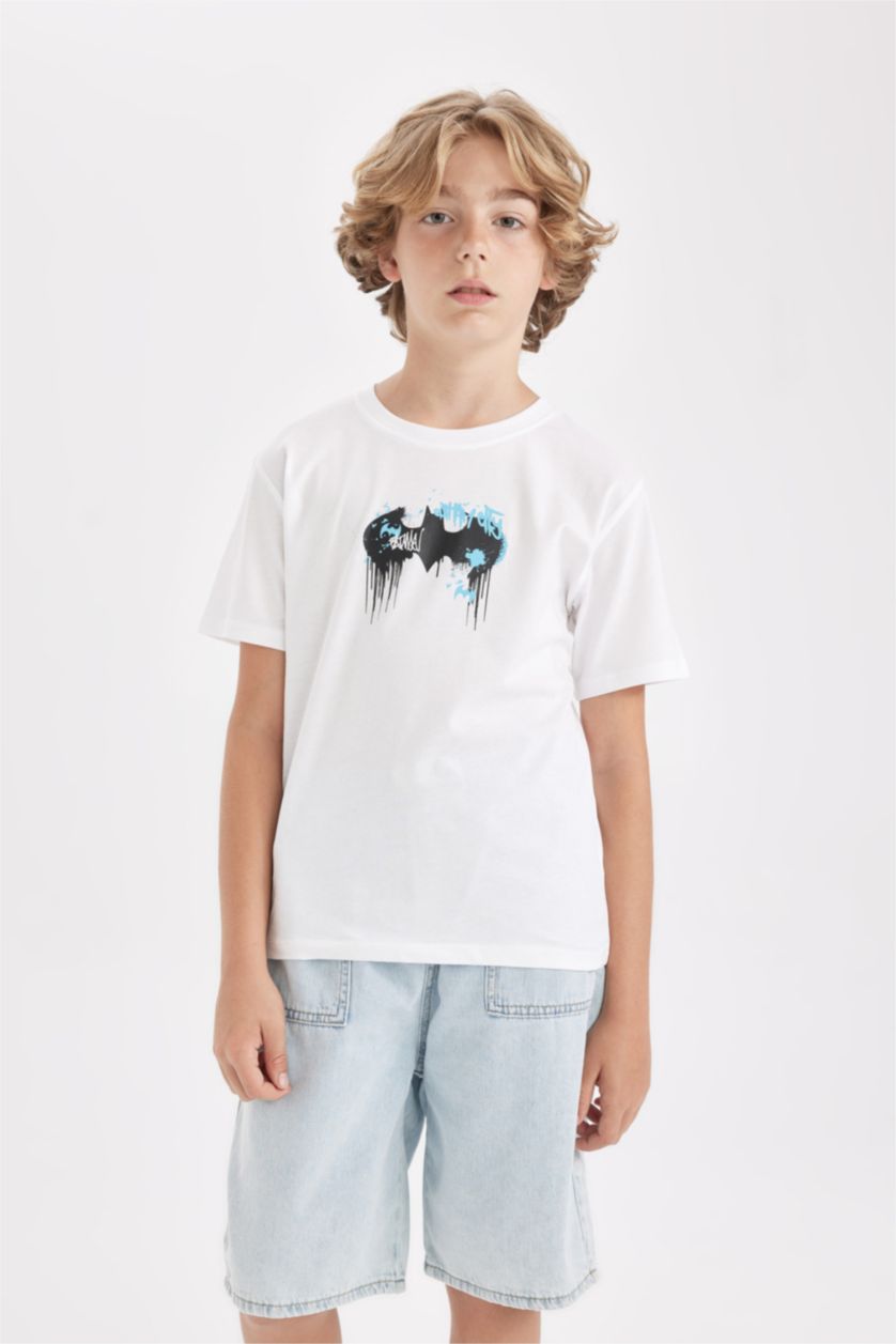 Erkek Çocuk - Genç Erkek Beyaz Batman Bisiklet Yaka Sırt Baskılı Kısa Kollu Tişört Erkek Çocuk