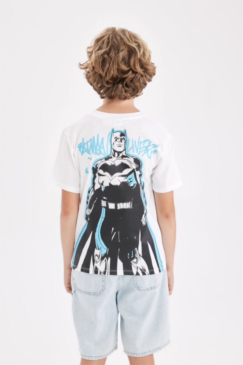 Erkek Çocuk - Genç Erkek Beyaz Batman Bisiklet Yaka Sırt Baskılı Kısa Kollu Tişört Erkek Çocuk