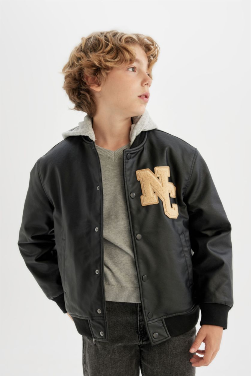 Erkek Çocuk - Genç Erkek Siyah Erkek Çocuk Su Geçirmez Çıkarılabilir Kapüşonlu Çıtçıtlı Çift Cepli Kolej Yaka Suni Deri Bomber Hafif Mont