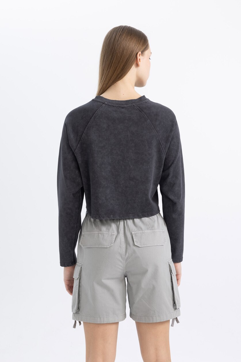 حريمي أنثرا Loose Fit Long Sleeve T-Shirt