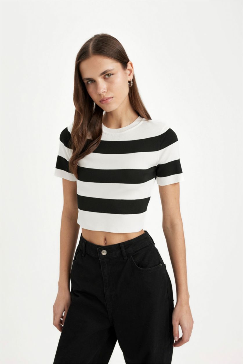 نساء أسود بلوز كروب مخطط نص ردن بياخة مستديرة