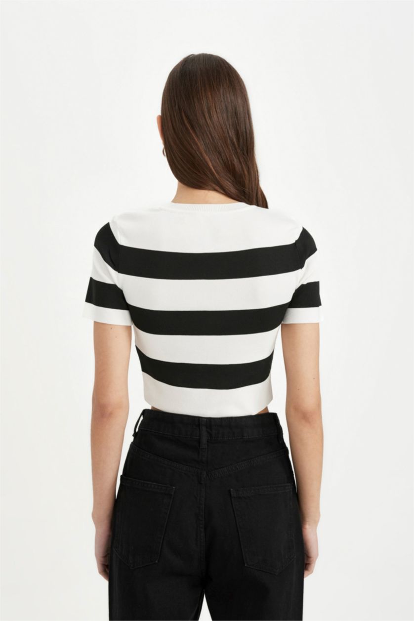 نساء أسود بلوز كروب مخطط نص ردن بياخة مستديرة