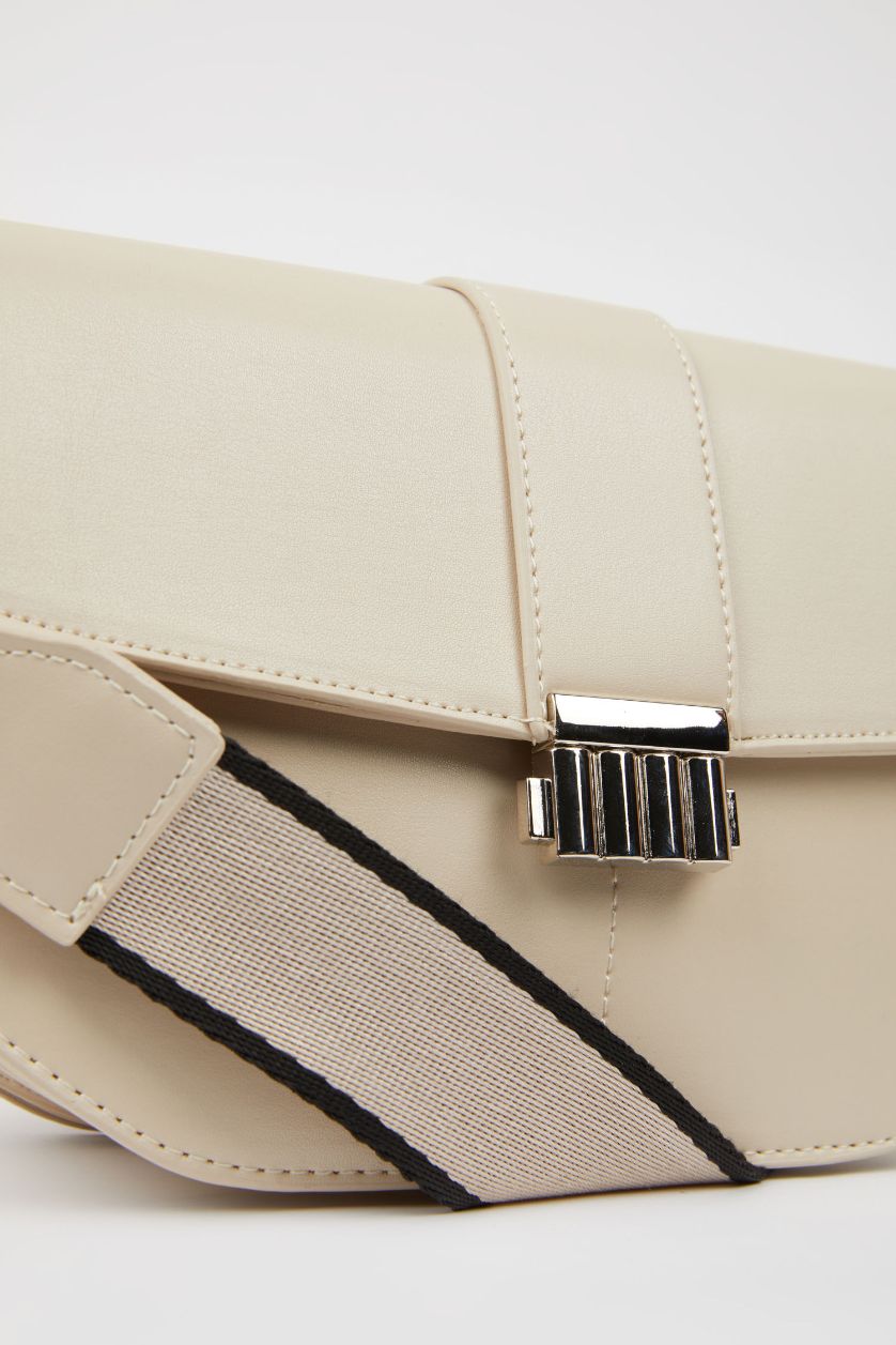 Kadın Bej Kadın Uzun Askılı Suni Deri Çapraz Çanta