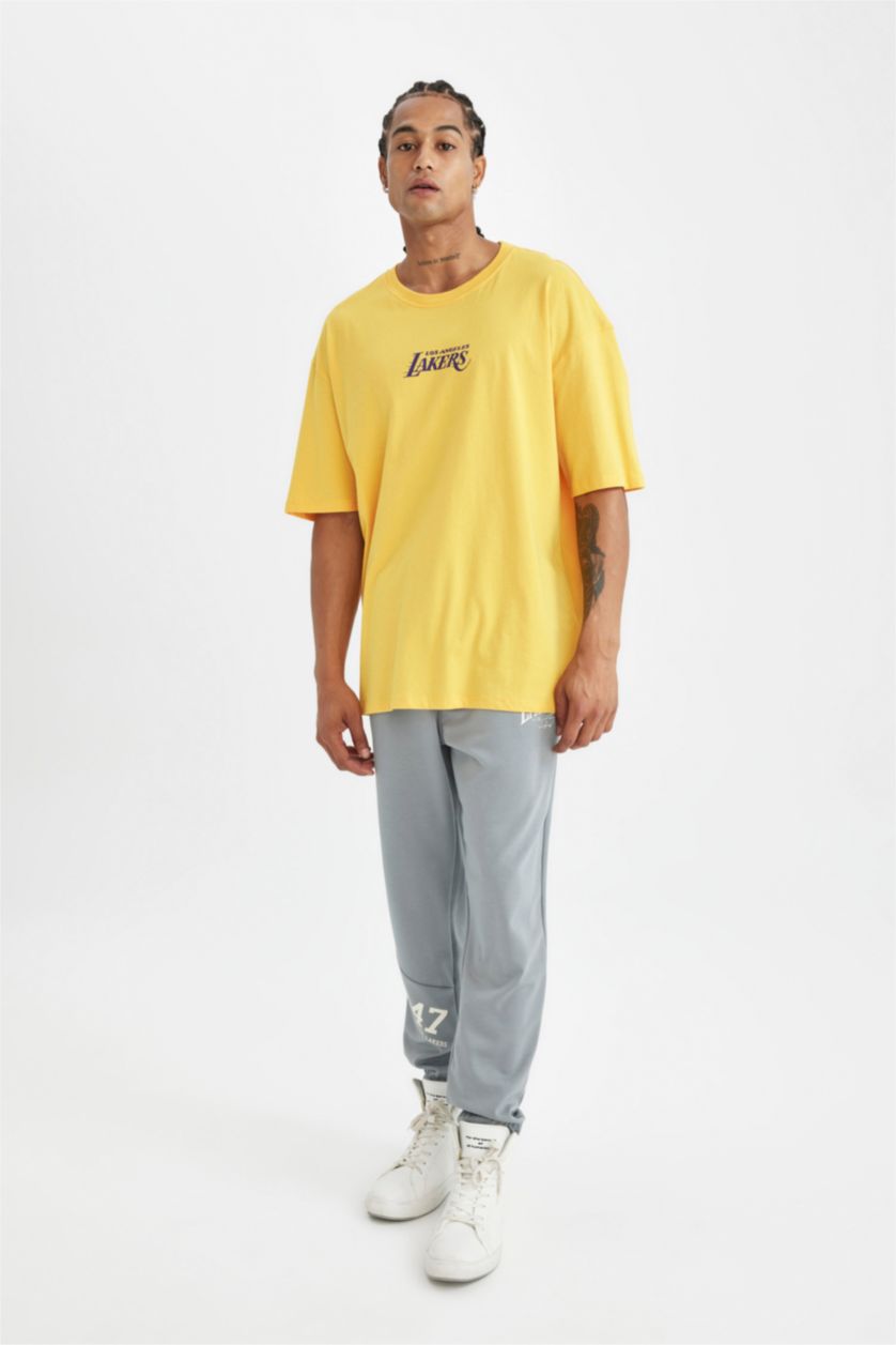 MAN Yellow DeFactoFit NBA Los Angeles Lakers Oversize Fit T-Shirt