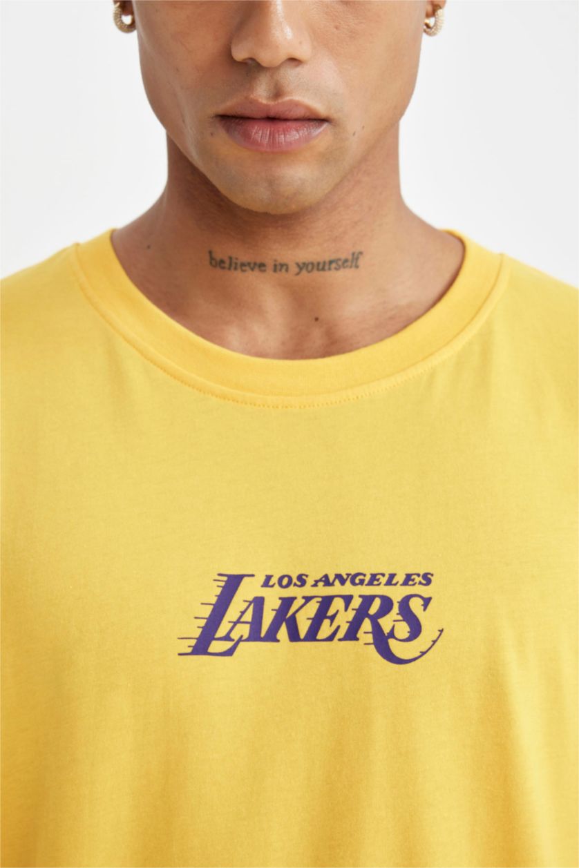 MAN Yellow DeFactoFit NBA Los Angeles Lakers Oversize Fit T-Shirt