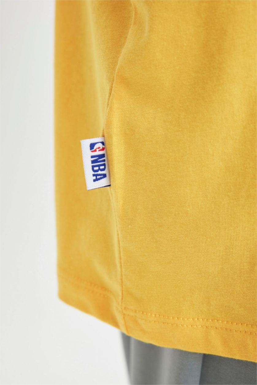 MAN Yellow DeFactoFit NBA Los Angeles Lakers Oversize Fit T-Shirt