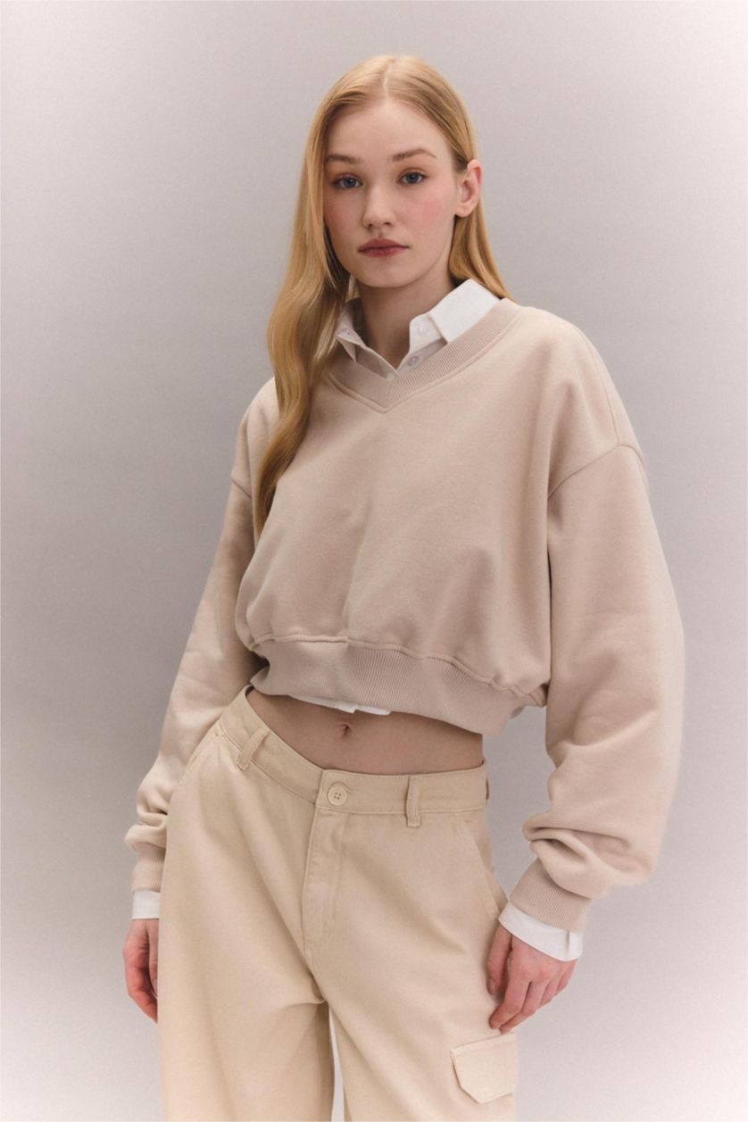 FEMME Beige Sweatshirt court basique à Col en V
