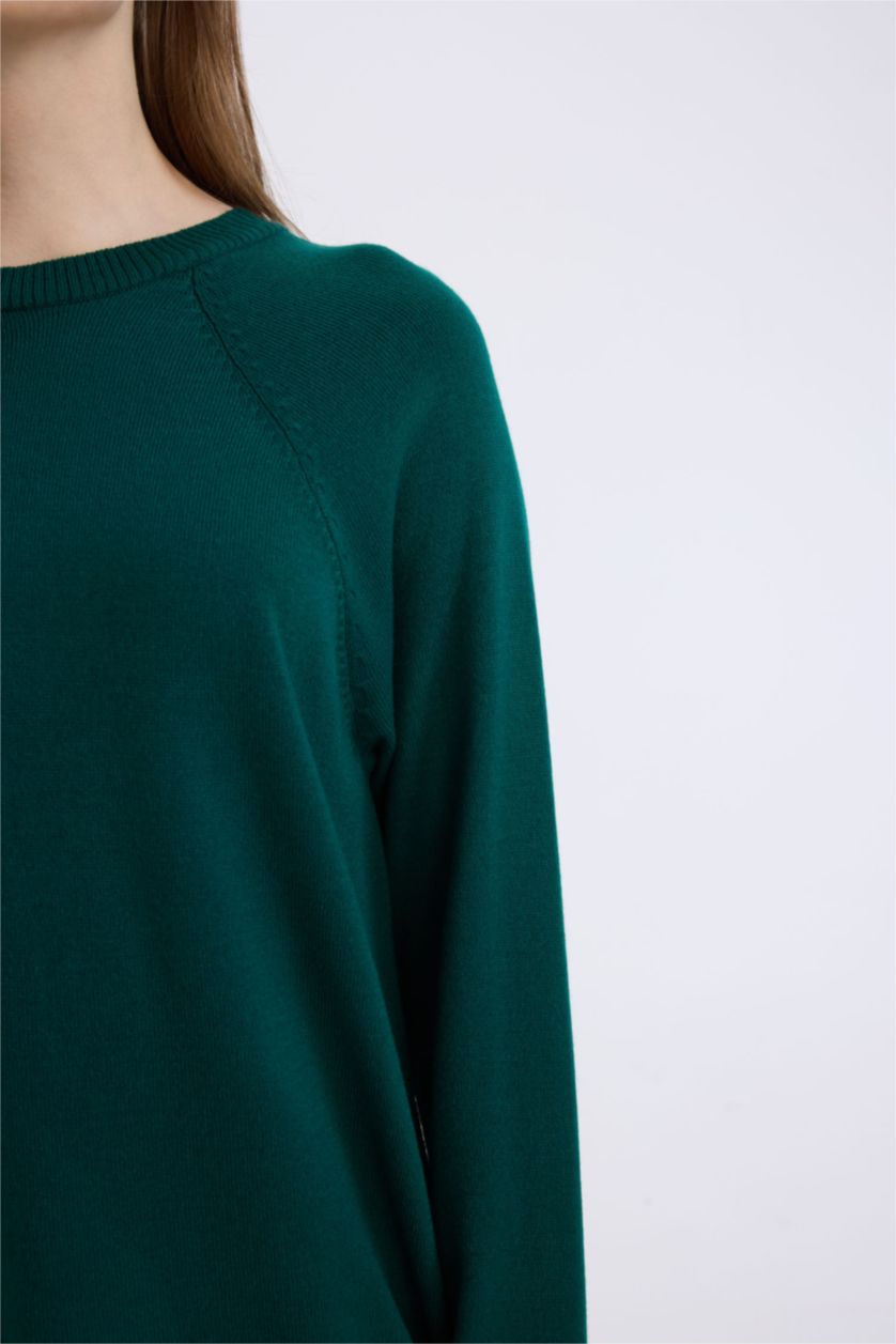 WOMAN Green Regular Fit Crew Neck Basic Knit Tunic