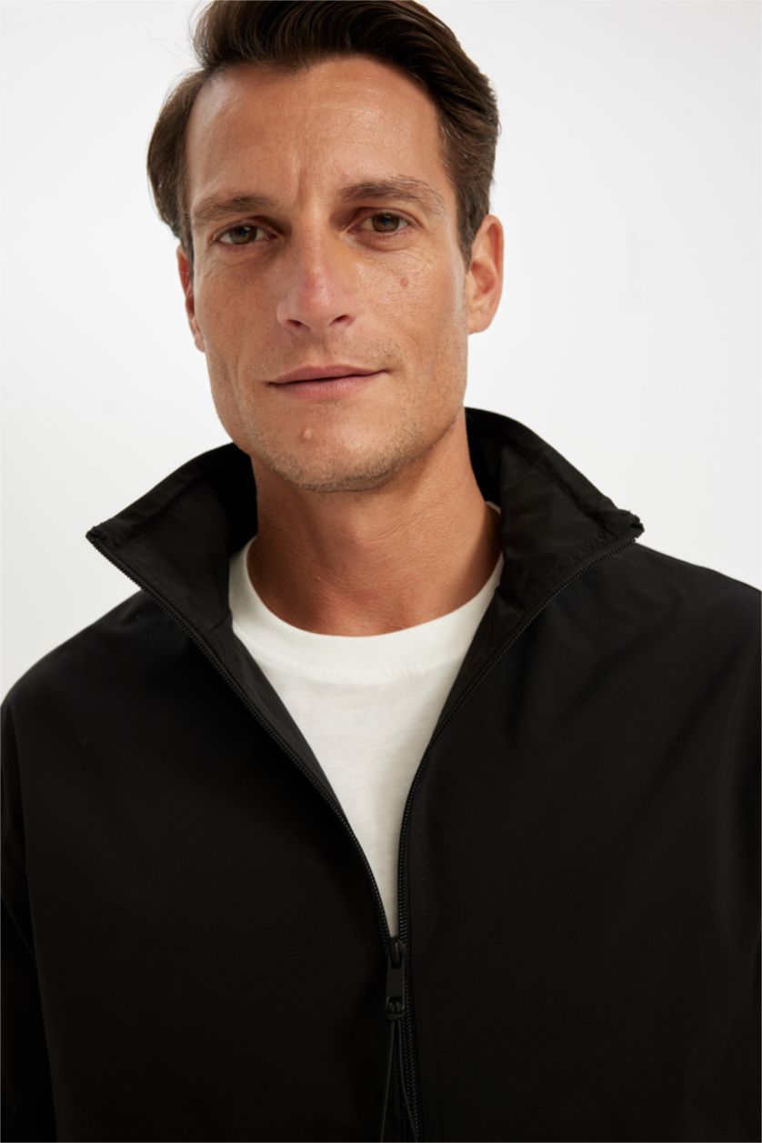 Erkek Siyah Regular Fit Dik Yaka Fermuarlı Cepli Mevsimlik Baharlık Ceket Mont