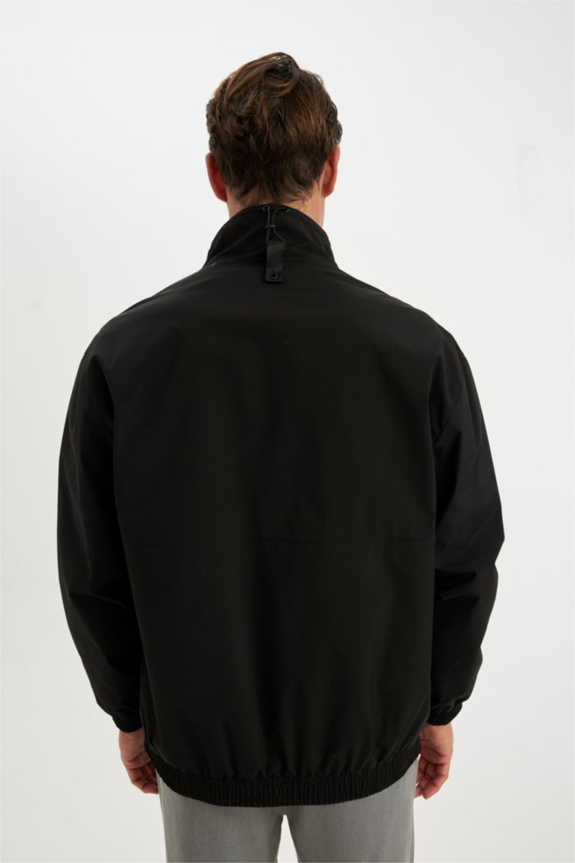 Erkek Siyah Regular Fit Dik Yaka Fermuarlı Cepli Mevsimlik Baharlık Ceket Mont