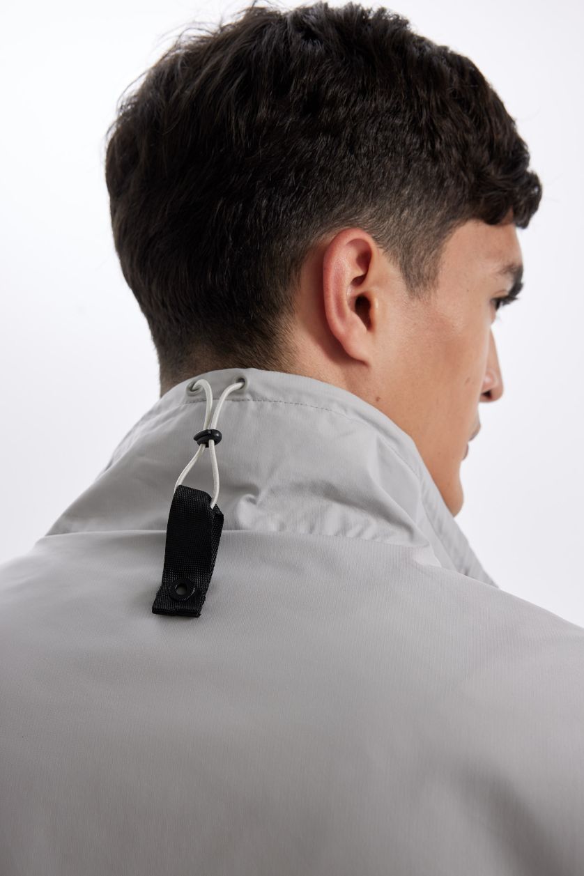 Erkek Açık Gri Regular Fit Dik Yaka Fermuarlı Cepli Mevsimlik Baharlık Ceket Mont