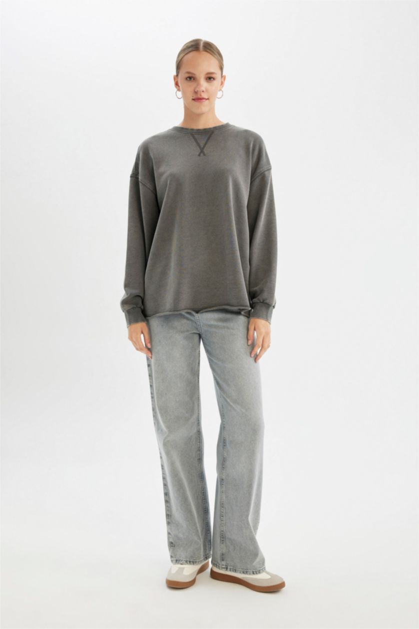 Kadın Antrasit Oversize Geniş Kalıp Bisiklet Yaka Yıkamalı Soluk Efektli Basic Düz Uzun Kollu Tişört