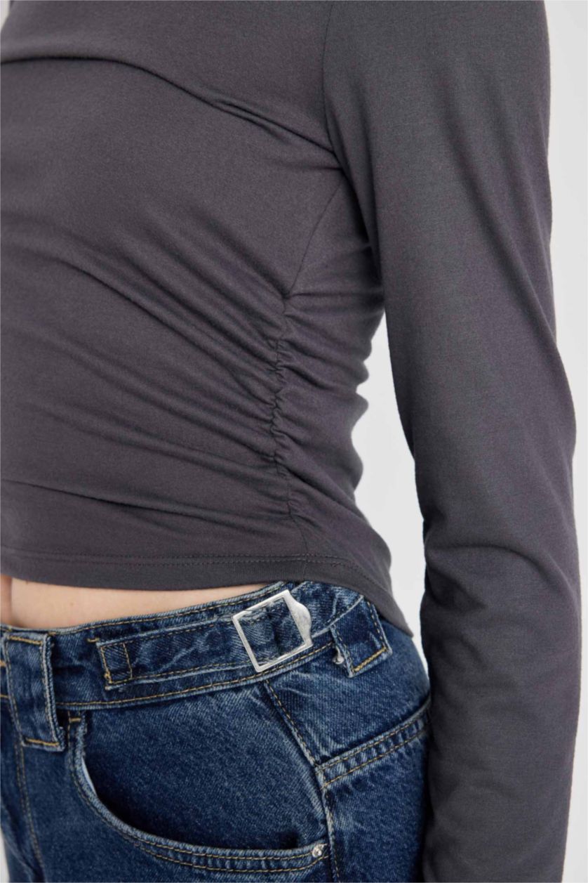 Kadın Antrasit Fitted Vücuda Oturan Kayık Yaka Basic Düz Uzun Kollu Tişört
