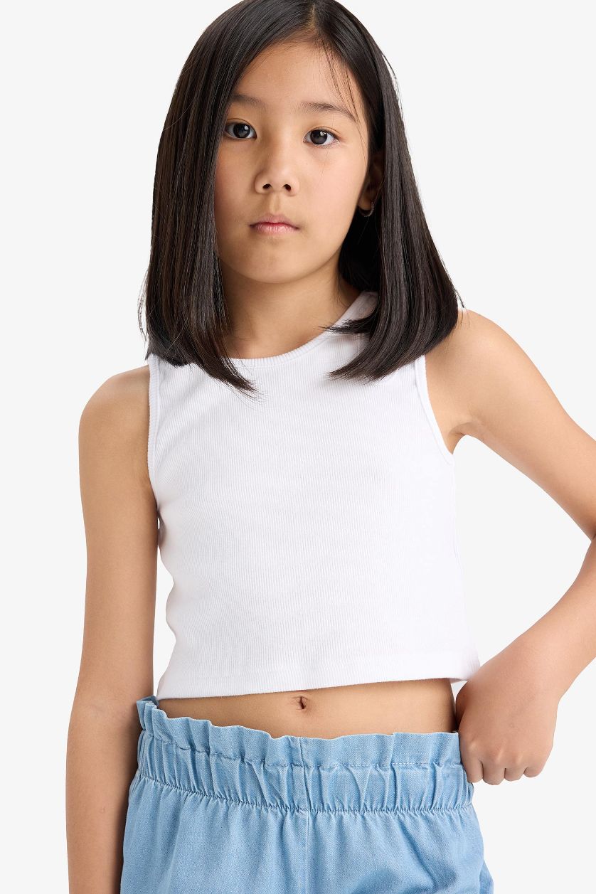 بنات أبيض كروب توب ابيض سليم فيت بياخة مستديرة