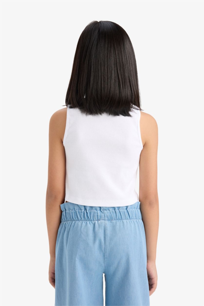 بنات أبيض كروب توب ابيض سليم فيت بياخة مستديرة