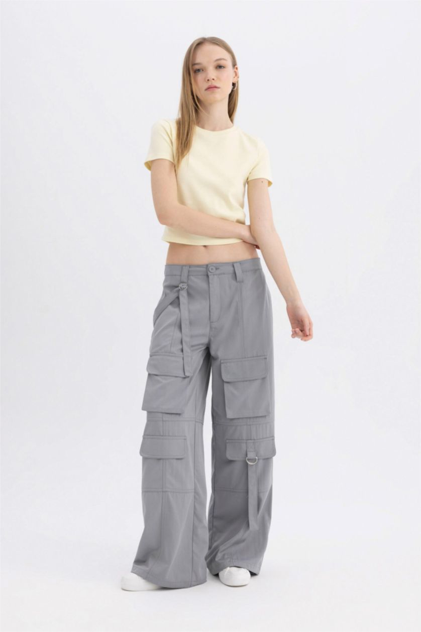 Kadın Açık Gri Coool Wide Leg Normal Bel Pantolon Kargo Cepli Basıc