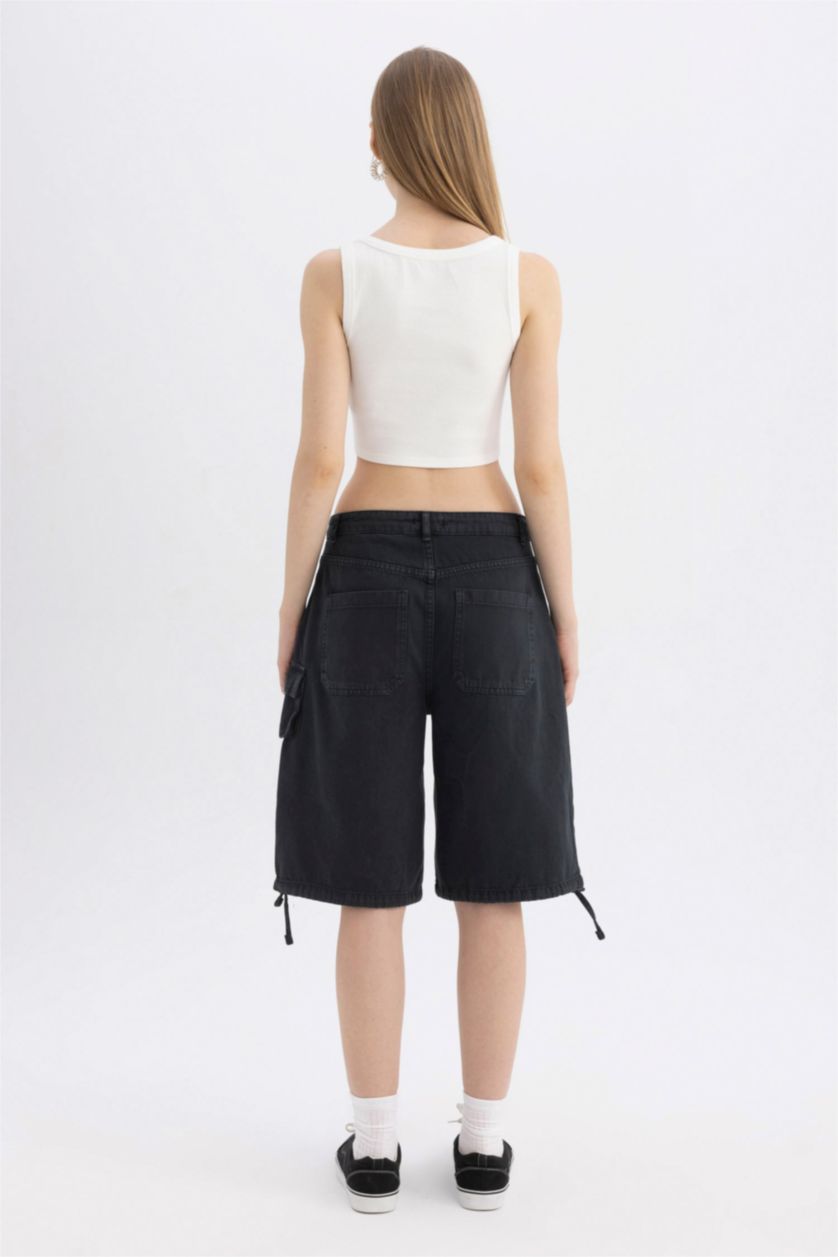 Kadın Siyah Normal Bel Gabardin Bermuda Şort