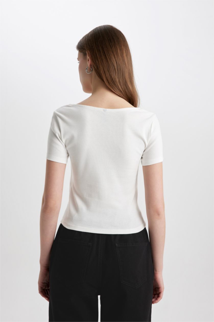 Kadın Beyaz Slım Fıt Kare Yaka Fitilli Kaşkorse Kısa Kollu Tişört