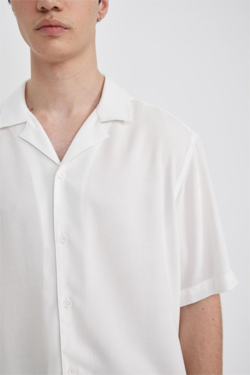 Erkek Beyaz Regular Fit Yazlık Apaş Yaka Viskon Basic Düz Kısa Kollu Beyaz Gömlek